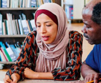 IMMIGRATION Il faut cesser les amalgames - BANDE DESSINéE «Le dernier costume n’a pas de poche»: mémoire migrante